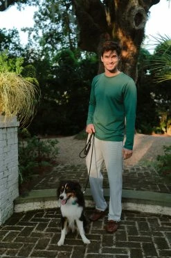 LAKE Men's Long Sleeve Pima Tee In Classic Green