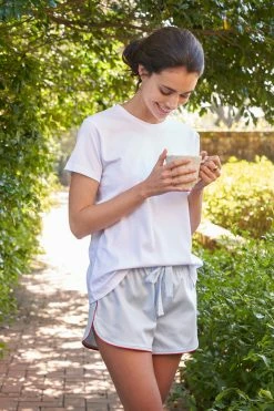 LAKE Boxer In Americana