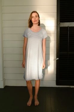LAKE Women Pima Long Nightgown In Hydrangea